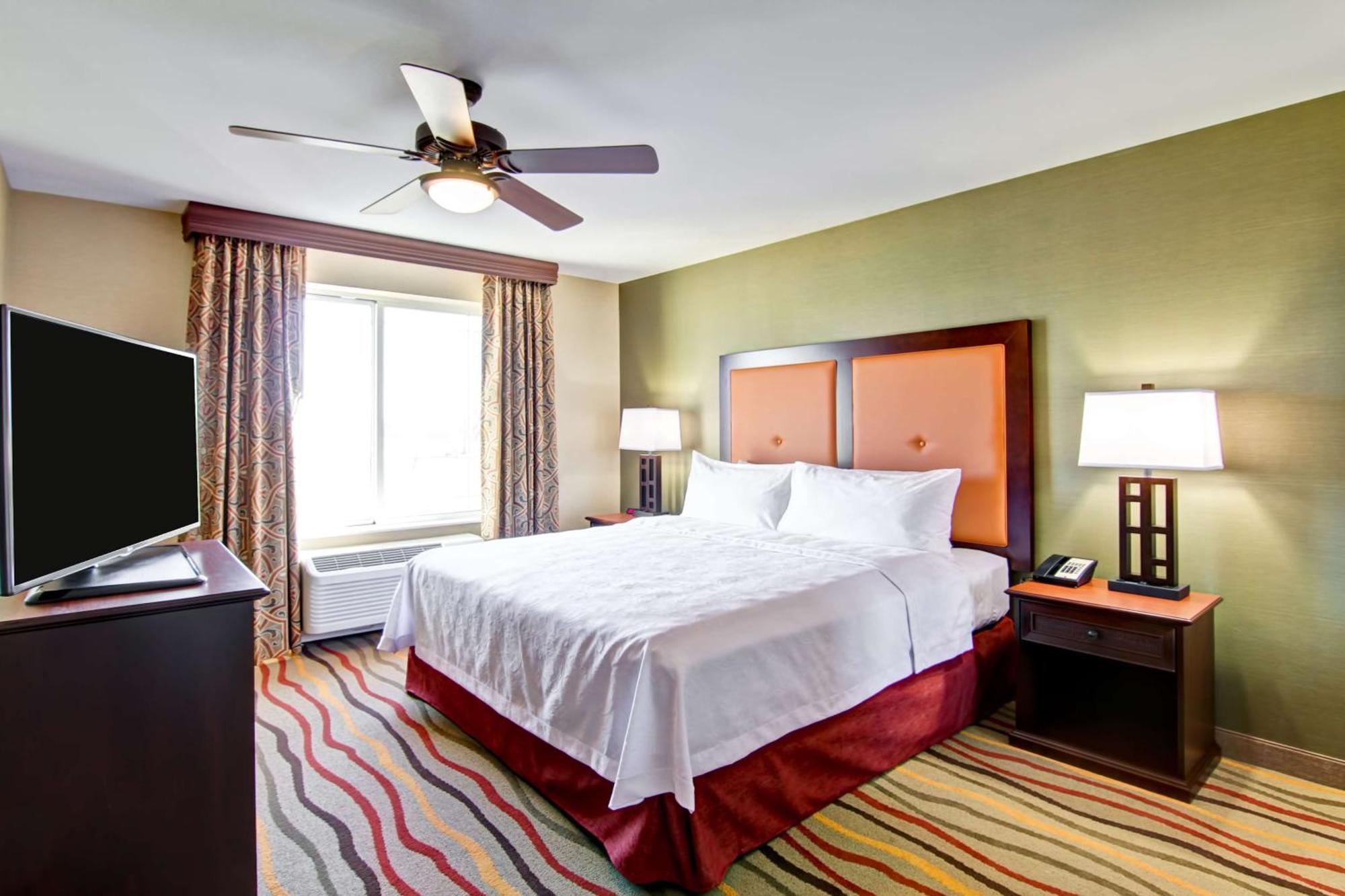 โฮมวูด สวีท บาย ฮิลตัน ริชแลนด์ Hotel ภายนอก รูปภาพ